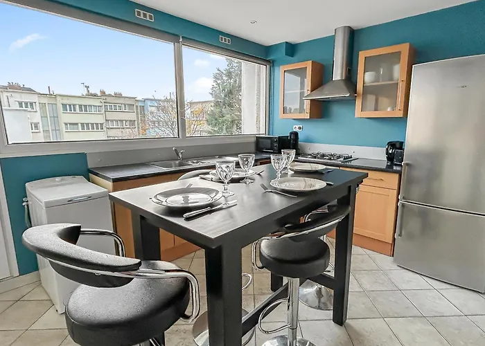 Vue Panoramique Sur La Plage, Grand T2 *